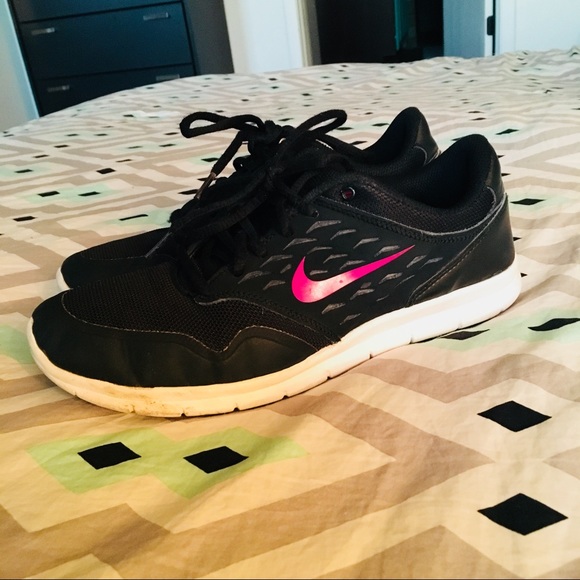 Nike Shoes - 🎆Nike Athletic Shoes🎆